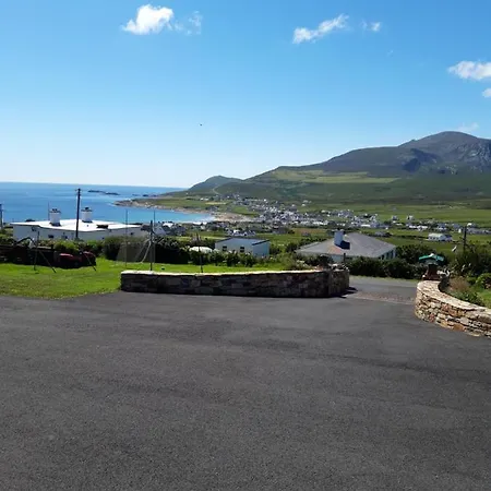 Bed & Breakfast Achill West Coast House 3*