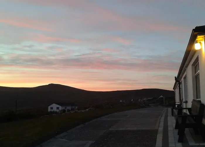 Achill West Coast House Couette-café 3*